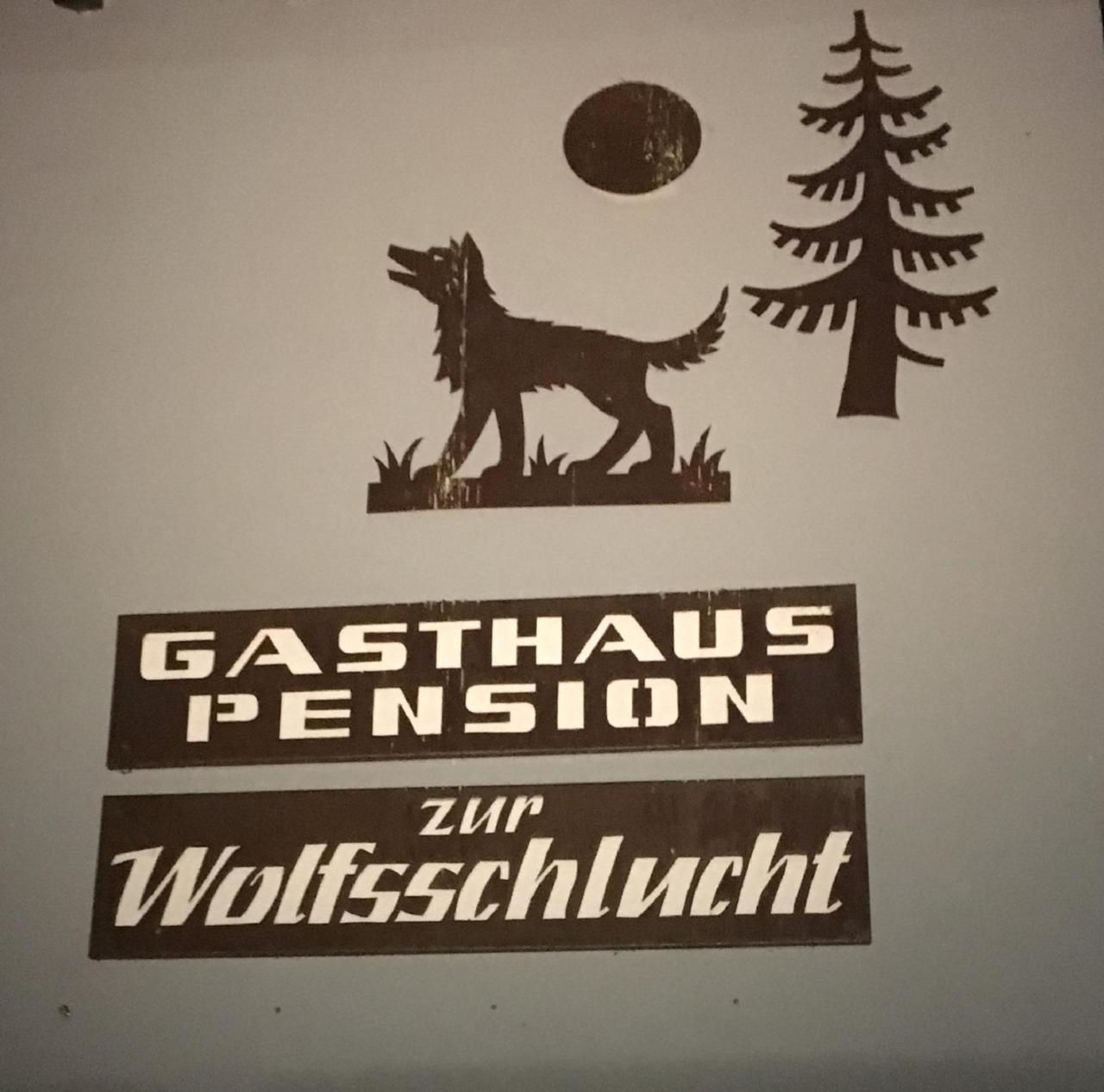 Gasthaus Zur Wolfsschlucht Hotel Sugenheim Exterior photo