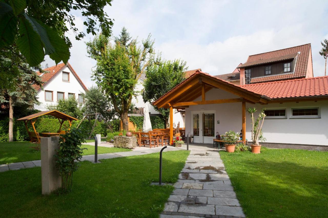 Gasthaus Zur Wolfsschlucht Hotel Sugenheim Exterior photo